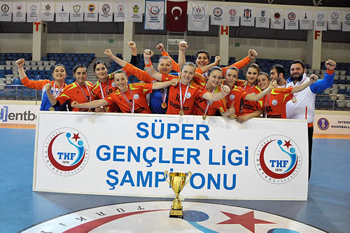 2014-2015 sezonu Bayanlar Sper Genler Ligi ampiyonu skdar Belediyesi oldu.