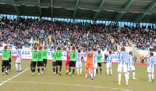 Spor Toto 3. Lig 3. Grup'ta mcadele eden skdar temsilcisi ampiyon Anadolu skdar deplasmanda Bykehir Belediye Erzurumspor'a konuk oldu.