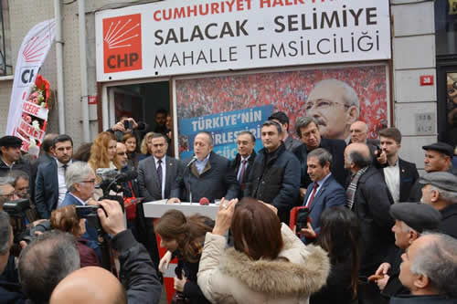 CHP Grup Bakan Vekili Akif Hamzaebi, ''CHP'nin baka bir siyasi parti ile ittifak sz konusu deildir. Birileri CHP'yi ypratmak amacyla konuuyor'' dedi.