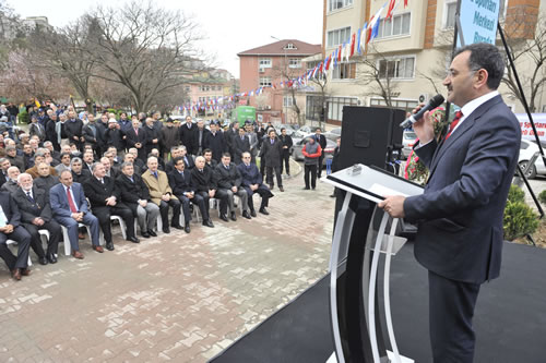 skdar Belediyesi ile genelinde spor tesislerine duyulan ihtiya nedeniyle getiimiz yldan bu yana birok projeyi hayata geirme ynnde nemli admlar atyor.