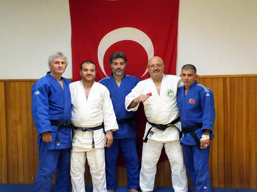 5. Dnya Mastrlar Judo ampiyonas, 23-26 Kasm 2013 tarihleri arasnda Abudabi (BAE) de yaplacak.
