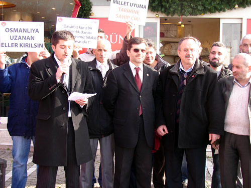 Saadet Partisi skdar Genlik Kollar ''Muhteem Yzyl'' dizisini protesto etti.