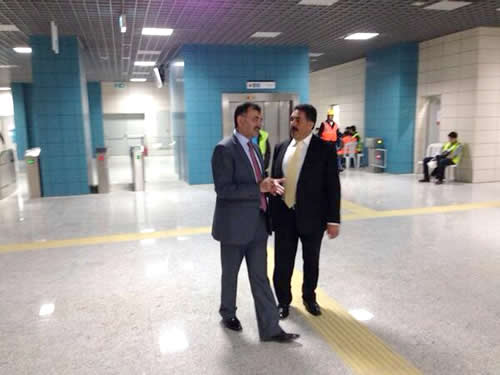Üsküdar Kaymakamı Mustafa Güler ile Üsküdar Belediye Başkanı Mustafa Kara'nın da eşlik ettiği heyet, daha sonra Japon heyetin de katılımıyla Marmaray'da son teftişleri yaptı