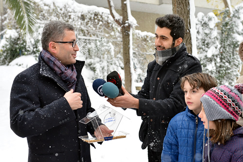 skdar Belediyesi sokak hayvanlarn kar souundan koruyacak projelere imza att.