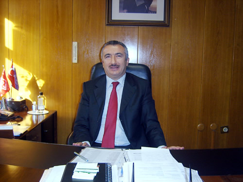 Üsküdar Belediyesi 2011 yılı bütçesini Üsküdar Belediye Başkan Yardımcısı Serdar Güleç ile yaptığımız detaylı röportajla masaya yatırdık.