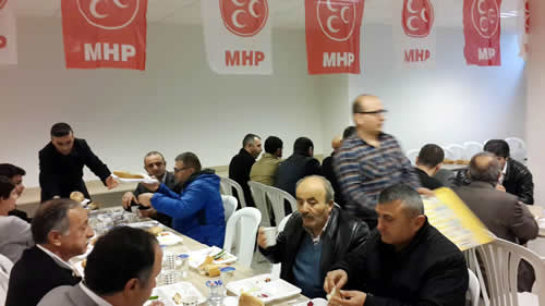 skdar MHP'de kongre ncesi istiare toplantlar sryor