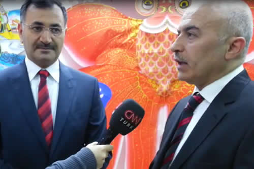 Türkiye'de bir ilk olan Üsküdar Belediyesi Mehmet Naci Aköz Uçurtma Müzesi açıldı. Açılış sonrasında AB Bakanı Egemen Bağış da müzeyi ziyaret etti.
