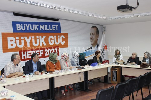 AK Parti skdar Kadn Kollar yeni ynetim kurulu ilk toplantsn yapt