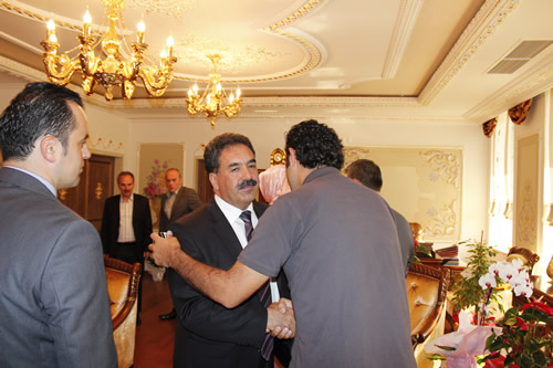 AK Parti skdar le Ynetimi Yeni Kaymakam Mustafa Gler'i ziyaret etti