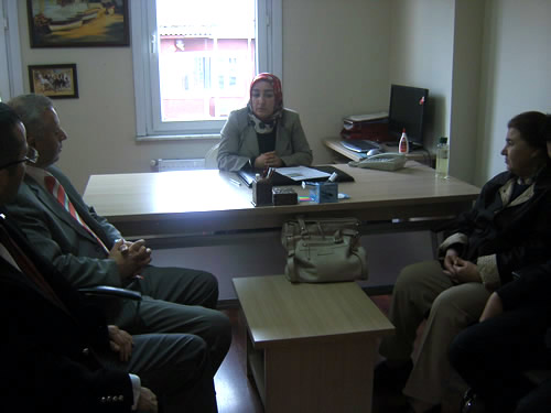 MHP skdar'dan Kimsesiz ocuklar ziyaret
