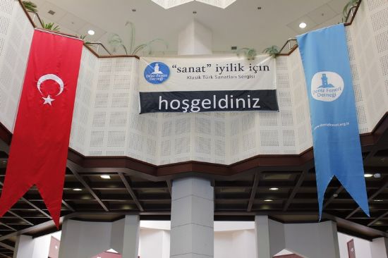 'Sanat iyilik iin' Klasik Trk Sanatlar Sergisi skdar'da ald