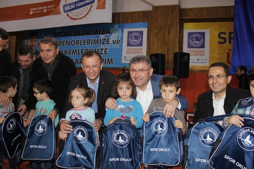 skdar Belediyesi K Spor Okullarn hizmete at