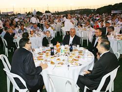 mraniye Belediyesi'nden personele iftar