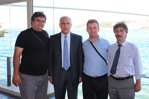 stanbul Valisi Hseyin Avni Mutlu Anadolu Yakas yerel medya temsilcileriyle Beylerbeyi Polis Evi'nde bir araya geldi.