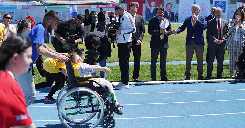 15. Uluslararas zel Sporcular Atletizm enlii