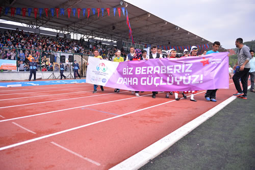 Özel Sporcular Atletizm Şenlikleri Üsküdar'da başladı