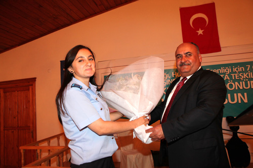 Ümraniye Belediye Başkanı Hasan Can, Zabıta Teşkilatı'nın 185. Kuruluş Yıl Dönümü nedeniyle Ümraniye Zabıta Müdürlüğü personeline bir yemek verdi.