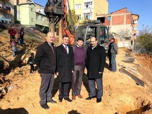 skdar'n en byk mahallesi olan Yavuztrk Mahallesi, hzl byyen nfusunun eitim sorunlarn yine kendi iinde kurulacak eitim kurumlar ile zmek istiyor.