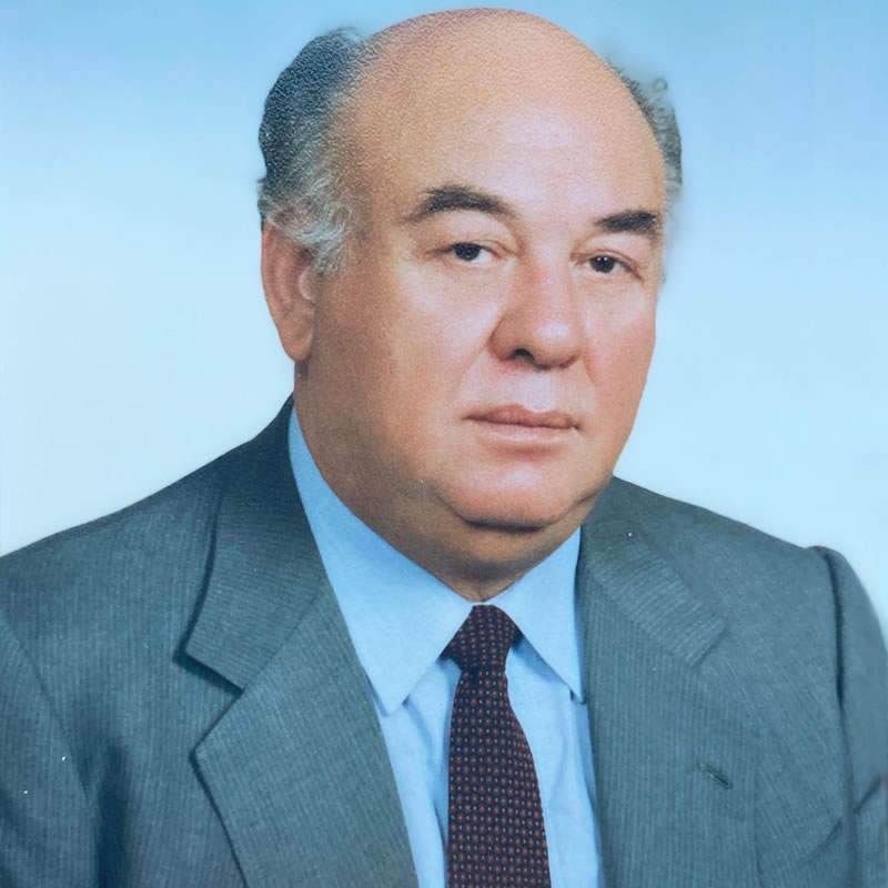 Üsküdar'ın ilk belediye başkanı Necmettin Öztürk, Hakk'ın rahmetine kavuşmuştur.
