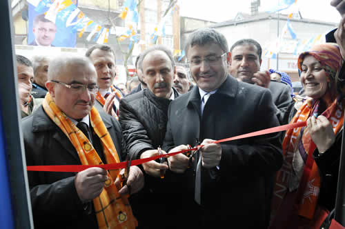 Hilmi Trkmen ''Yeni dnemde de birbirinden nemli marka projeleri skdar'mzda gerekletireceiz.''