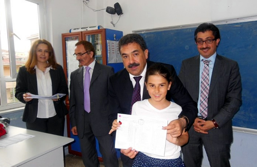 Üsküdar ilçesi 2012-2013 öğretim yılı kapanış töreni 14 Haziran 2013 Cuma günü Kısıklı ilköğretim okulunda yapıldı.