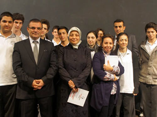 ''Engelsiz Okul Projesi'' kapsamında, 10 ayda İstanbul'daki tüm ortaöğretim okullarına ulaşılarak engellilik bilinci eğitimi seminerleri verilecek.