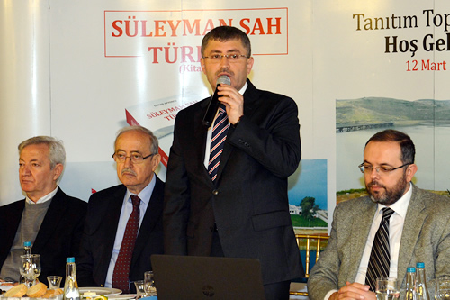  skdar Belediye Bakan Hilmi Trkmen, skdar Belediyesi olarak tarihin aydnlanmasnda nemli bir katk saladklarna vurgu yaparak, ''Sleyman ah Trbesi' isimli eser skdar Belediyemizin bir yayn olarak hizmete girmitir. Elle tutulur kaynak bir belge yok idi. Ne arivlerde ne devlet kurumlarnda. Bizim eserimiz bu sahada bir ilk oldu. nemli bir a inallah bu yaynmz bu eserimiz kapatm olur'' dedi.