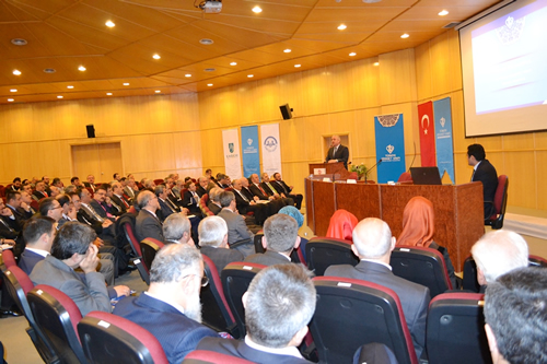 Türkiye Diyanet Vakfı (TDV) Şubeleri ve KAGEM yeniden yapılanma süreci bilgilendirme toplantısı Üsküdar'da yapıldı.