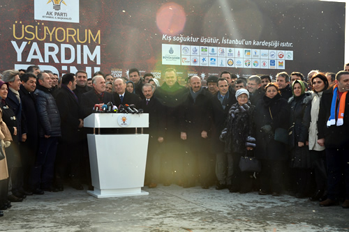 AK Parti stanbul l Bakanl'nn koordinasyonunda Suriyeli mlteciler iin ''yorum, Yardm Edin'' slogan ile dzenlenen kampanya erevesinde toplanan yardmlar, stanbul'dan yola kt.