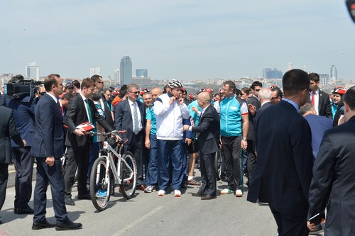 Cumhurbaşkanı erdoğan 800 metre pedal bastı