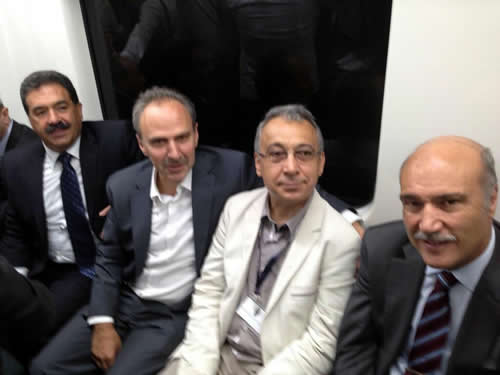 Asrn Projesi Marmaray'n test sr yapld. Test srne skdar Kaymakam Mustafa Gler, skdar Belediye Bakan Mustafa Kara, AK Parti skdar le Bakan Sinan Akta ile birlikte ok sayda skdarl katld.