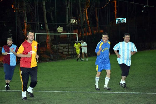 AK Parti Üsküdar İlçe Teşkilat, AK Parti İstanbul İl Başkanlığı ilçeler arası futbol turnuvası hazırlıklarına erken başladı