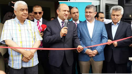 Bilim Sanayi ve Teknoloji Bakanı Fikri Işık, Faziletliler Kulübü Merkezi'nin açılışına katıldı