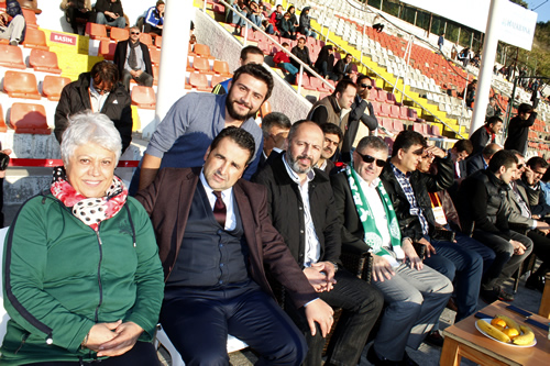 Bölgesel Amatör Lig'in 5. haftasında Çengelköyspor A.Ş., Kozlu Belediyespor'u konuk etti.