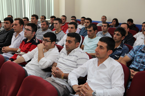 Ümraniye Belediyesi'nde görevli güvenlik personeline üç günlük bir eğitim programı düzenlendi.