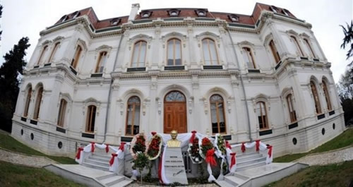 skdar Belediyesi'nden 24 Kasm retmeler Gn'ne zel kutlama