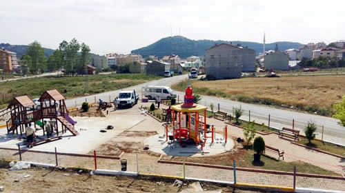  skdar Belediyesi'nin Al ilesinde yapmn tamamlad Trk-Tunus Dostluk Park'nn aln gerekletirecek ve ardndan Geleneksel Al Kltr ve Yaz Etkinlikleri'ne katlacak.