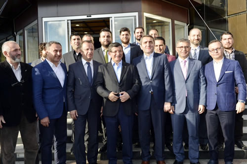 Üsküdar, Nevmekan Başbakan Ahmet Davutoğlu'nu ağırladı