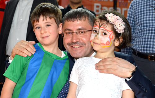 Üsküdar'da İlk Defa Oruç Tutan Çocuklarımızla İlk İftarımızı Birlikte Yapıyoruz