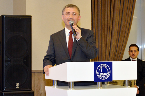 Üsküdar Belediye Başkanı Hilmi Türkmen, Bir yıl içerisinde Üsküdar'a eski parayla 300 trilyonluk yatırım yaptık