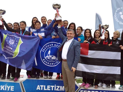 Atletizm Federasyonu'nun 2014 faaliyet programında yer alan Türkiye Kros Ligi finalleri büyük bayanlar, büyük erkekler, genç bayanlar ve genç erkeklerde toplam 28 takım mücadele etti.