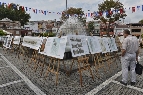 Surre Alay etkinliinde ayrca tarihe k tutacak ok nemli fotoraflar da Surre-i Hmayun ve Hac Sergisi'nde sergilendi.