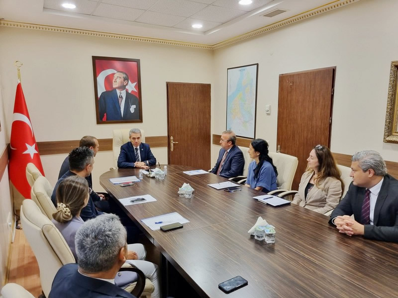 Grevine balayan skdar Kaymakam Adem Yazc'ya hayrl olsun ziyaretleri devam ediyor