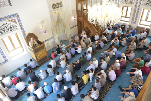 Altunizade Koru Camii ibadete açıldı