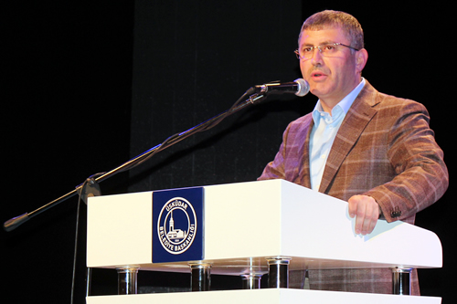 Üsküdar Belediye Başkanı Hilmi Türkmen Bir haftayı aşkın süredir devam eden etkinliklerle birlikte şiire doyduklarını söyledi