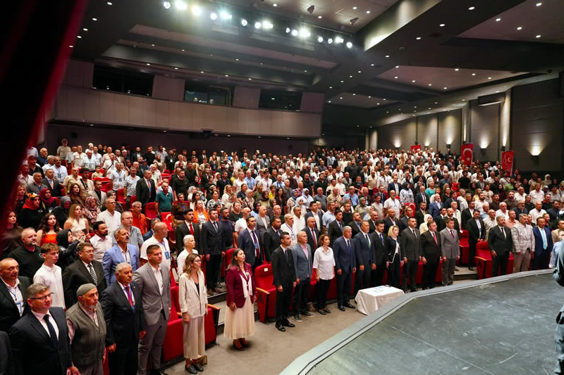 MHP �sk�dar �l�e Kongresi, Ba�larba�� K�lt�r ve Kongre Merkezi&rsquo;nde yap�ld�. 