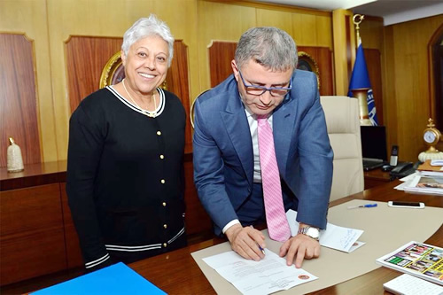 Trkiye Emekliler Dernei skdar ubesi, TOK'nin yapaca evlerden emeklilere kontenjan ayrlmas konusunda skdar Belediyesi ile protokol imzalad.