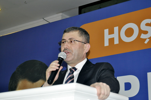 Üsküdar Belediye Başkanı Hilmi Türkmen, 2001 yılından bu yana yapılan tüm seçimlerde sandıklarındaki mazbataları topladıklarını ve 7 Haziran'da da aynı başarının yakalanacağına inandıklarını söyledi.