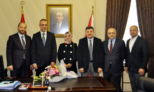 AK Parti skdar le Bakanl'nn organizasyonunda skdar Emniyet Mdrl ve skdar evik Kuvvet C Blgesi'nde grevli Emniyet mensuplar ziyaret edilip, Polis Haftas kutlamas gerekletirildi.