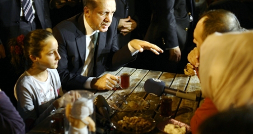 Başbakan Recep Tayyip Erdoğan Üsküdar Millet Parkı'nda vatandaşlarla bir araya geldi
